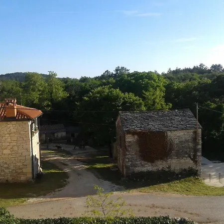 Apartments Irene Grožnjan